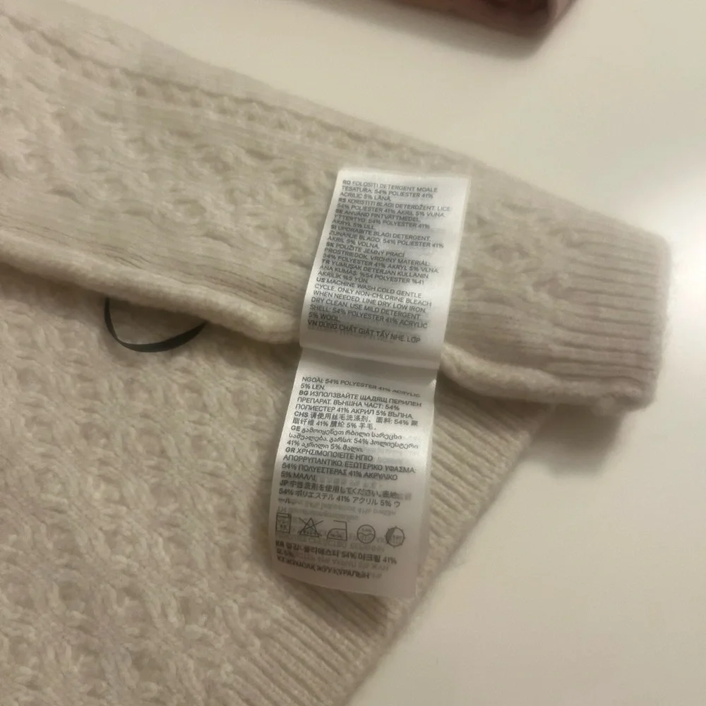 🗽H&M Beige Cable Knit Tank | Size :L - Picture 9 of 12